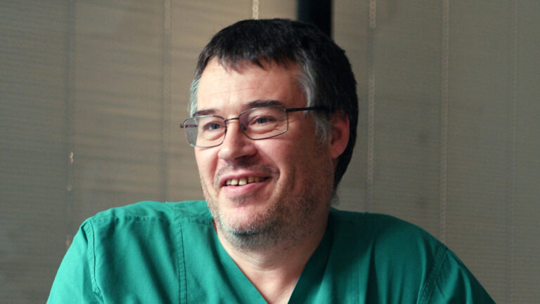 DGKP Bernhard Flatz, Stationsleitung Intensivpflege – Karriere bei den Vorarlberger Landeskrankenhäusern