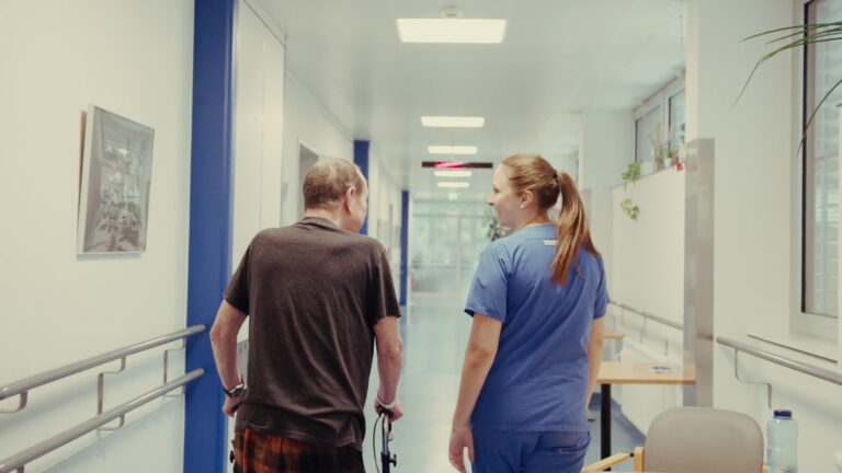Therapeutische Berufe und Psychologie – Karriere bei den Vorarlberger Landeskrankenhäusern Therapeutische Berufe und Psychologie – Karriere bei den Vorarlberger Landeskrankenhäusern