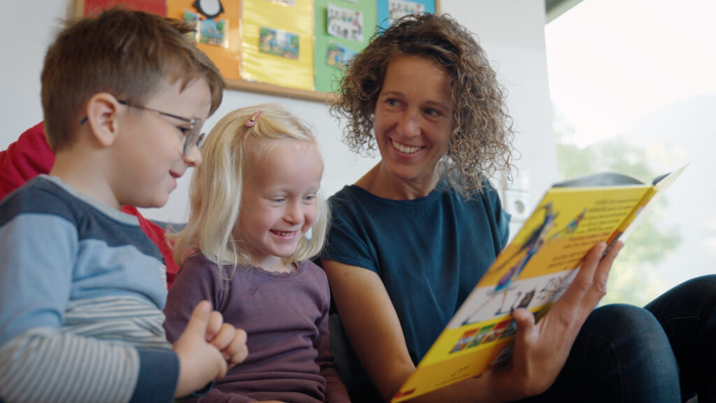 Beruf und Familie – Karriere bei den Vorarlberger Landeskrankenhäusern Beruf und Familie – Karriere bei den Vorarlberger Landeskrankenhäusern
