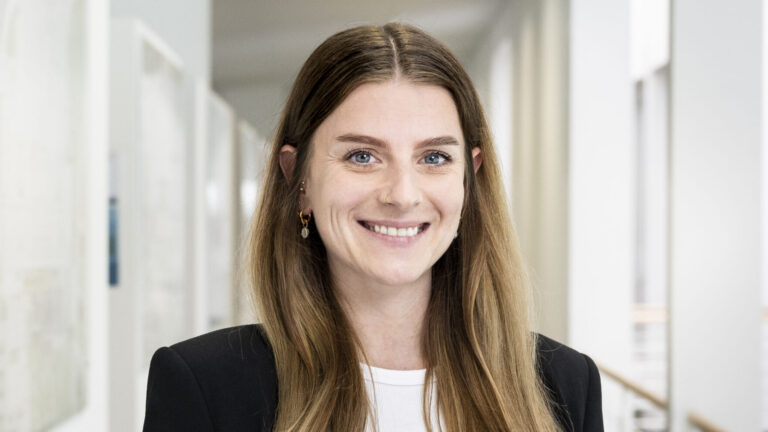 Linda Köhldorfer, Operative Einkäuferin Krankenhaus-Betriebsgesellschaft – Karriere bei den Vorarlberger Landeskrankenhäusern