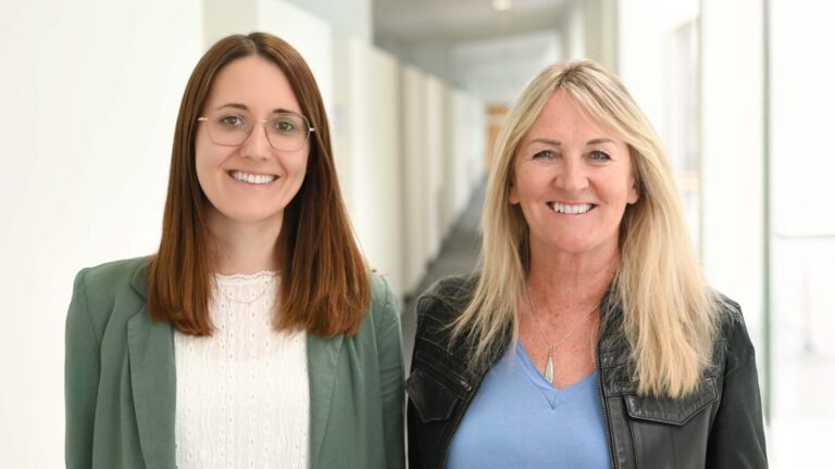Priska Lins und Susanne Haberl, Personalabteilung LKH Feldkirch – Karriere bei den Vorarlberger Landeskrankenhäusern Priska Lins und Susanne Haberl, Personalabteilung LKH Feldkirch – Karriere bei den Vorarlberger Landeskrankenhäusern